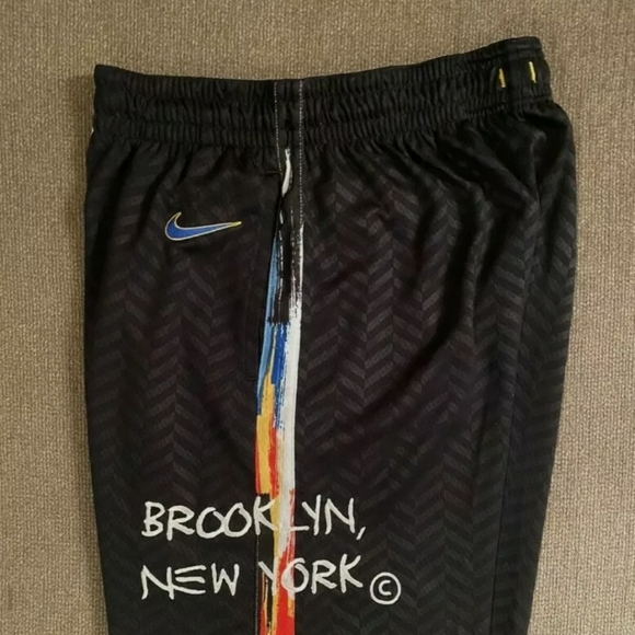 Nike Brooklyn Nets City Edition Swingman Shorts - Picture 3 of 6